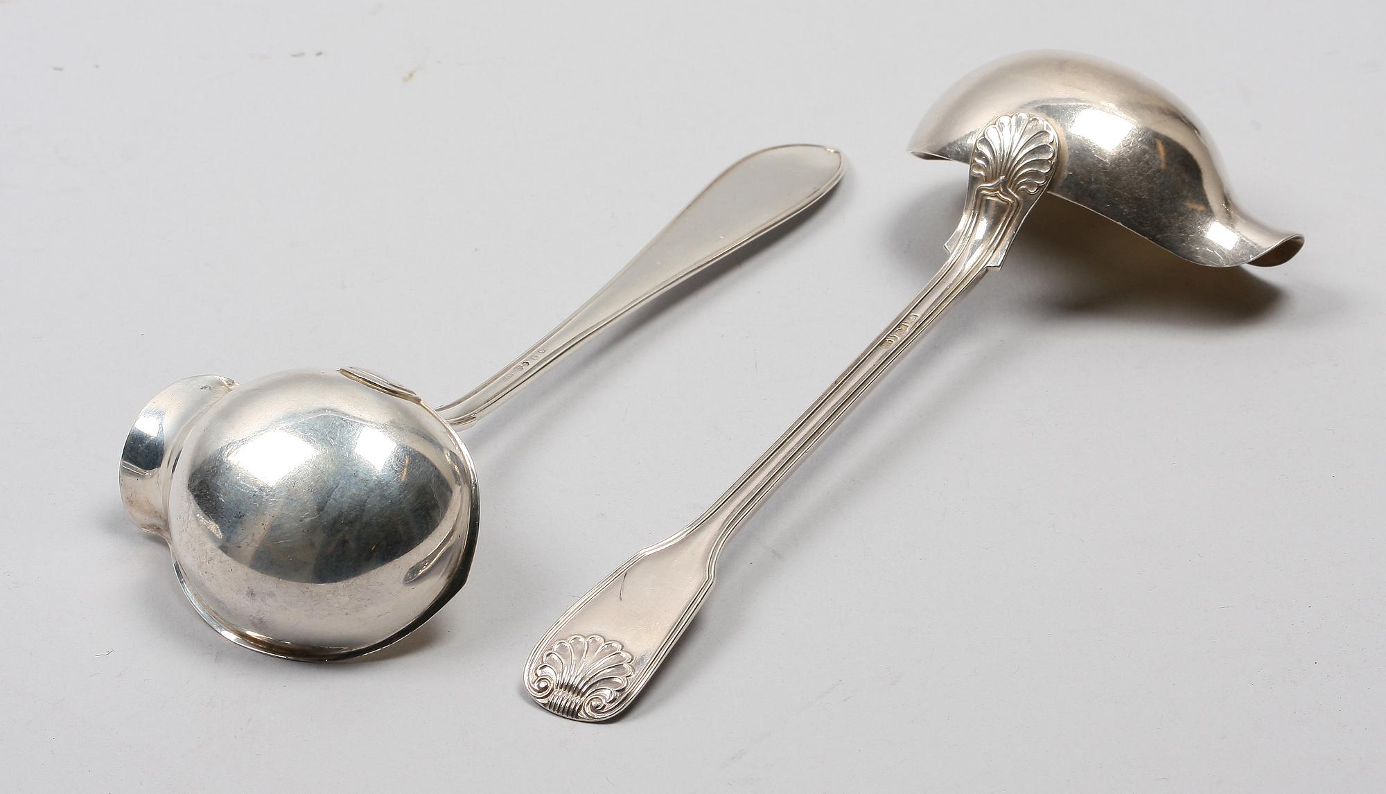 SÅSSLEVAR, 2 st, silver, bla Möllenborg, Stockholm 1800-talets senare del.