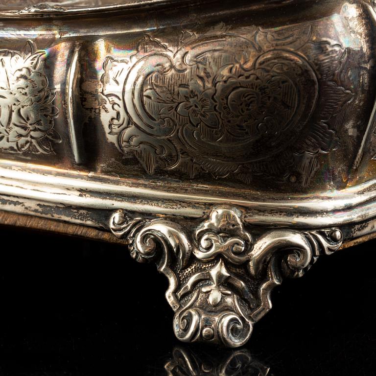 John Evans II, bordssurtout, silver, London 1839.