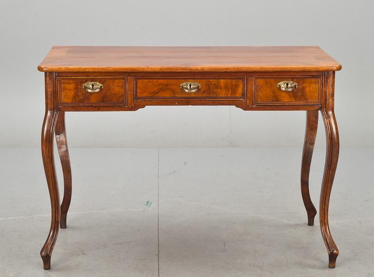 SKRIVBORD, nyrokoko. 1800-talets slut.
