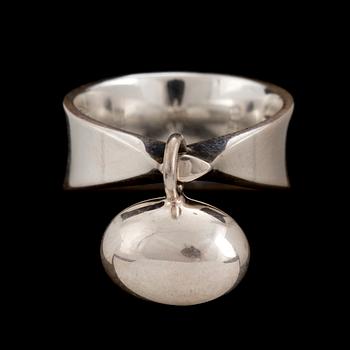 VIVIANNA TORUN BÜLOW-HÜBE, ring, sterling silver, för Georg Jensen, Danmark, efter 1945.