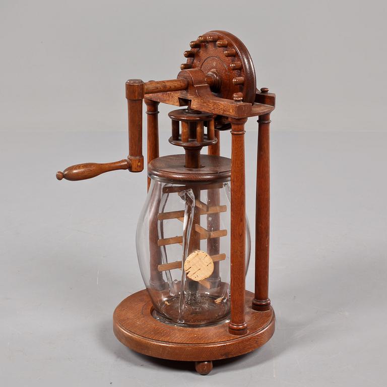 KÄRL FÖR VINTILLVERKNING, Frankrike, omkring sekelskiftet 1900.