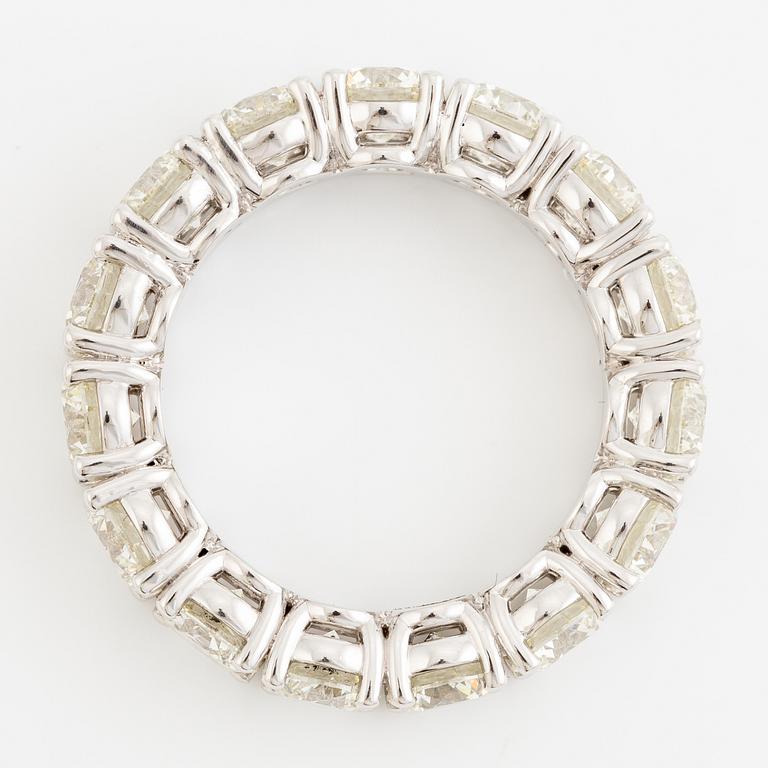 Ring full eternity 18K white gold with brilliant-cut diamonds.