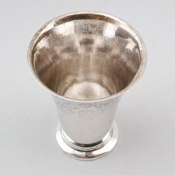 BÄGARE, silver, Johan Tallberg, Lovisa 1821, Finland. Vikt ca 62 gram.