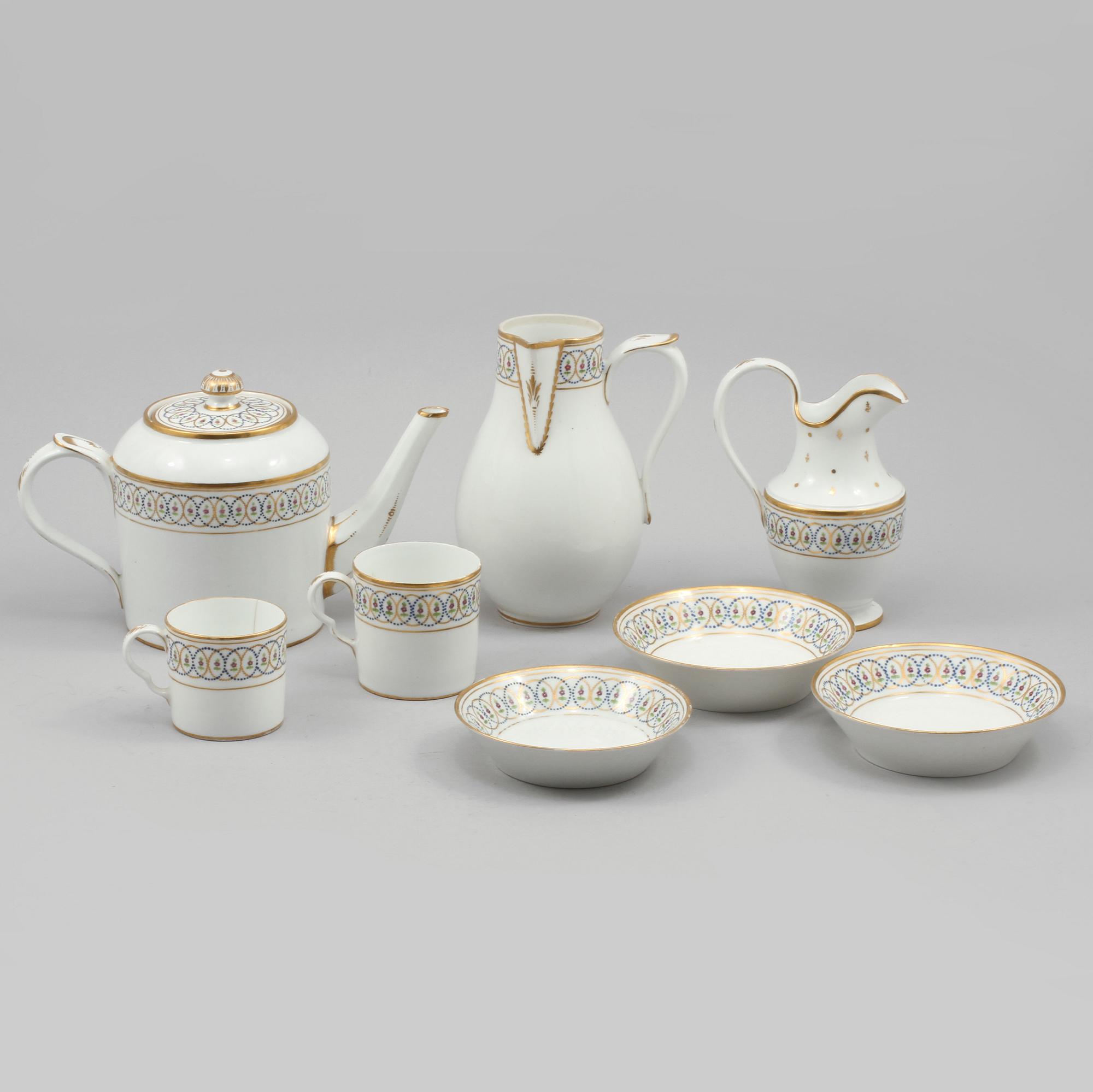 SERVISDELAR, 5 st, porslin, troligen La Courtille, Paris, empire, 1800-talets första hälft.
