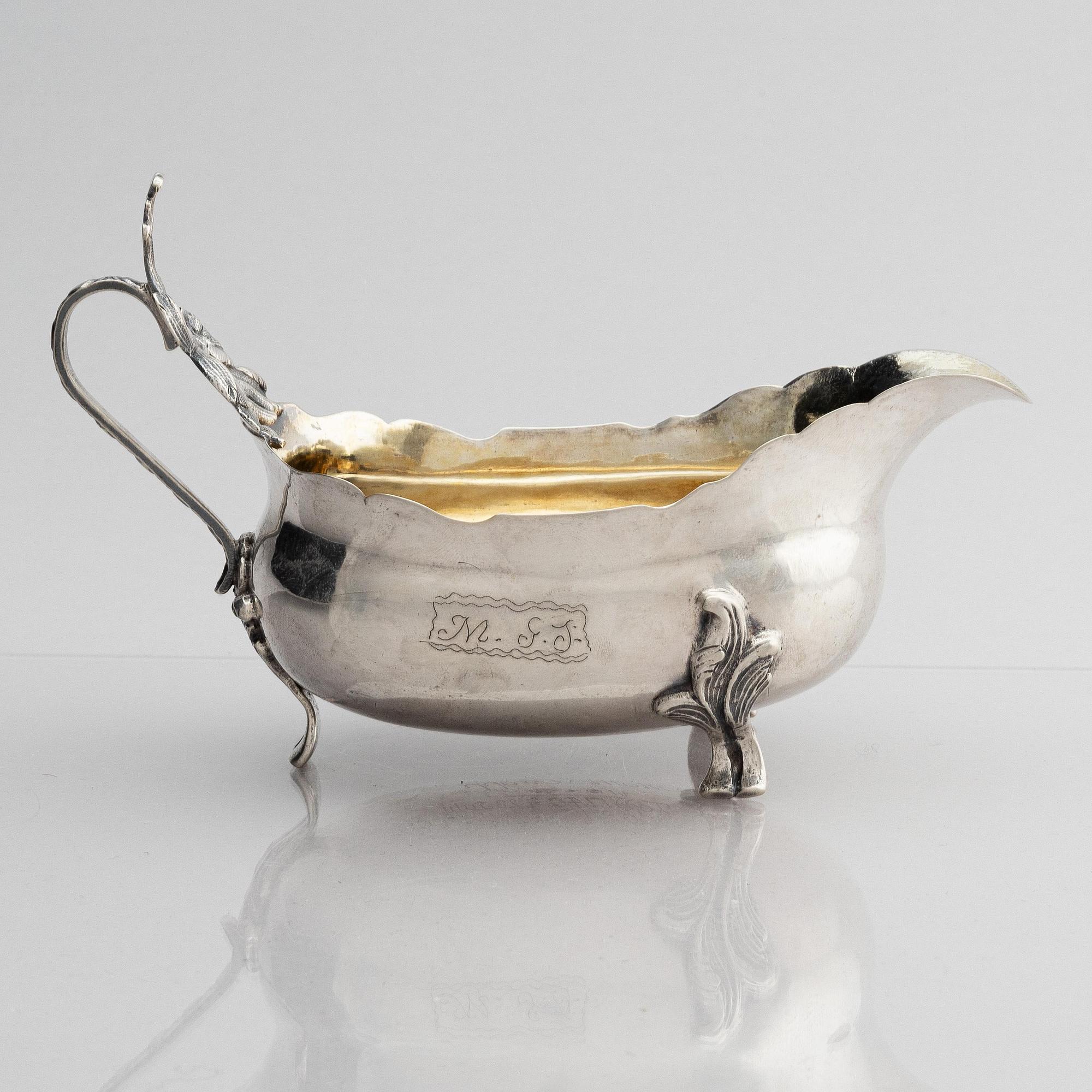 Mikael Hammarberg, gräddsnäcka, silver, (verksam 1758-1789 (90)) Härnösand. Rokoko.