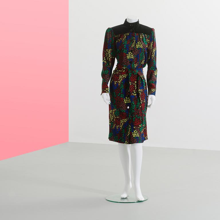 KLÄNNING, Yves Saint Laurent, storlek 40.