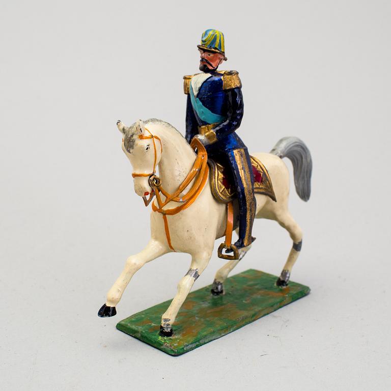 A lot of 30 toy pewter and Elastolin toy soldiers, middle/first half of the 20th century.