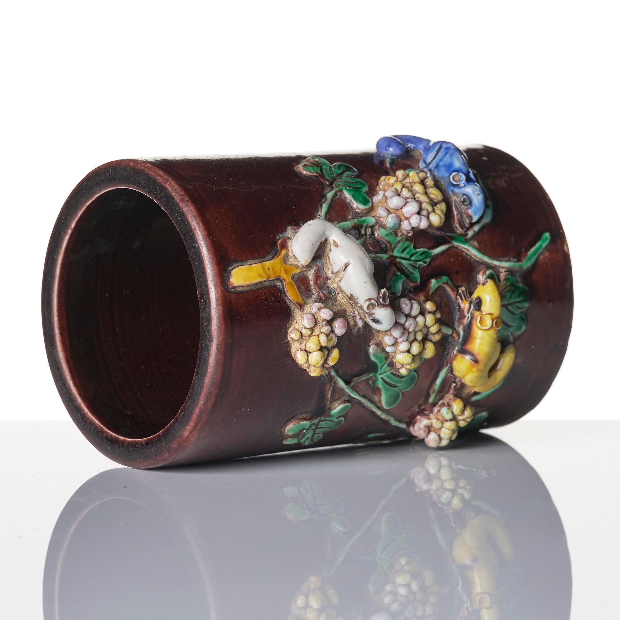 A bisquit glazed brush pot, Bitong, Qing dynasty, Kangxi (1662-1722).