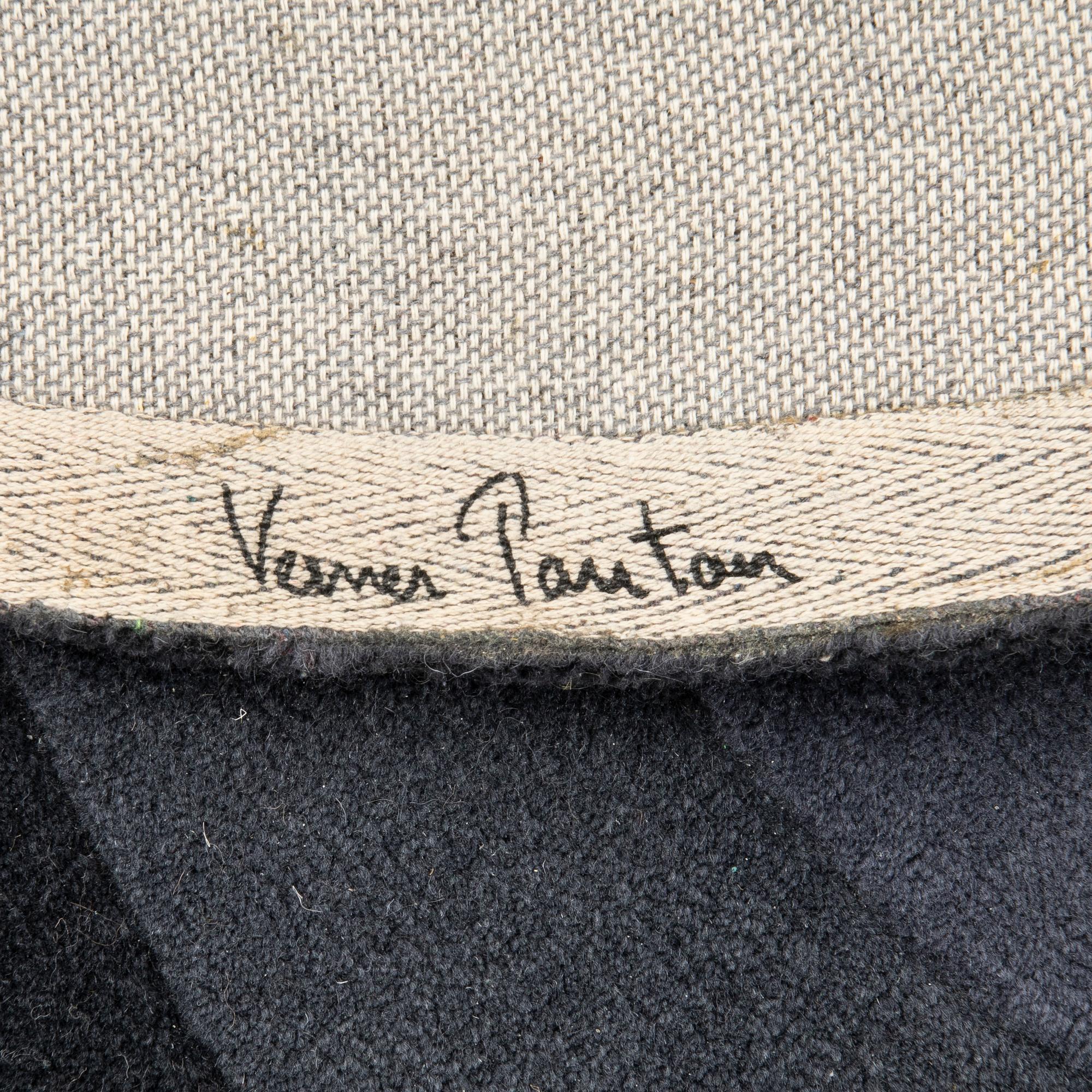 Verner Panton, Rug, model "Luna", Verpan, Denmark. 120 cm.