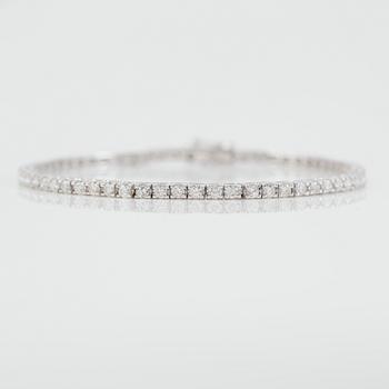 ARMBAND, 18K vitguld och diamanter tot ca 2.22 ct.