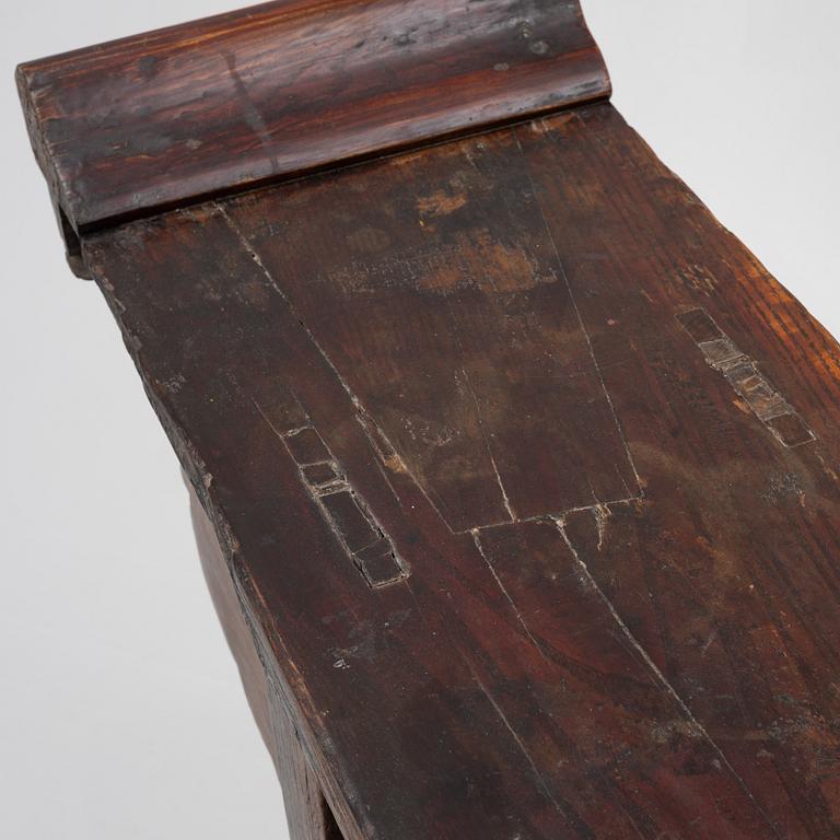 A hardwood altar table, late Qing dynasty / 20th century.