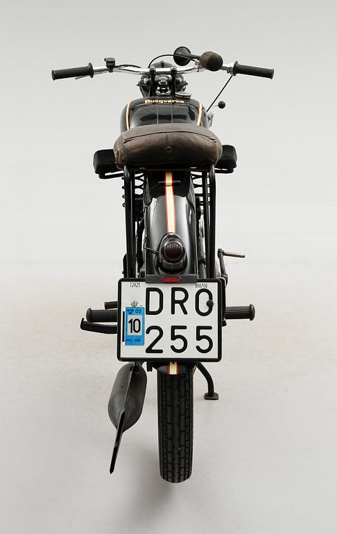 MOTORCYKEL, Husqvarna, Rödmyra, 1949.