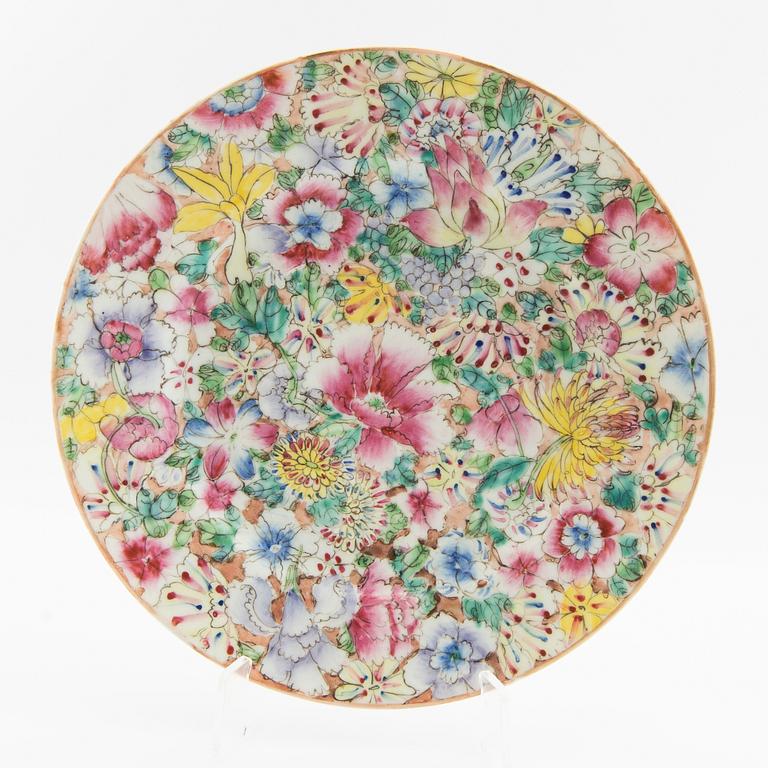 Plate and dish China around 1900 porcelain.