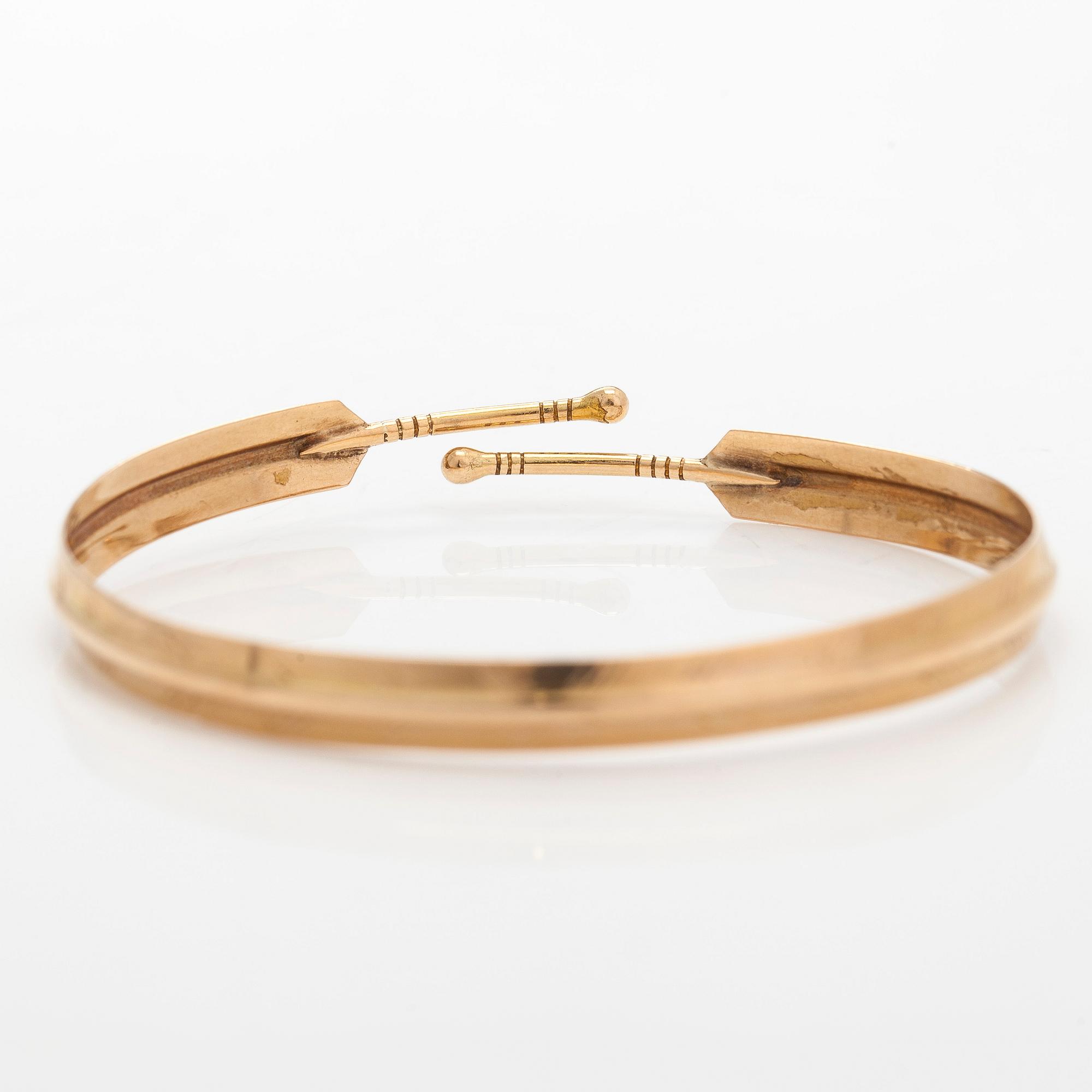 Kalevala koru, rannerengas 14K kultaa, Helsinki 1961.