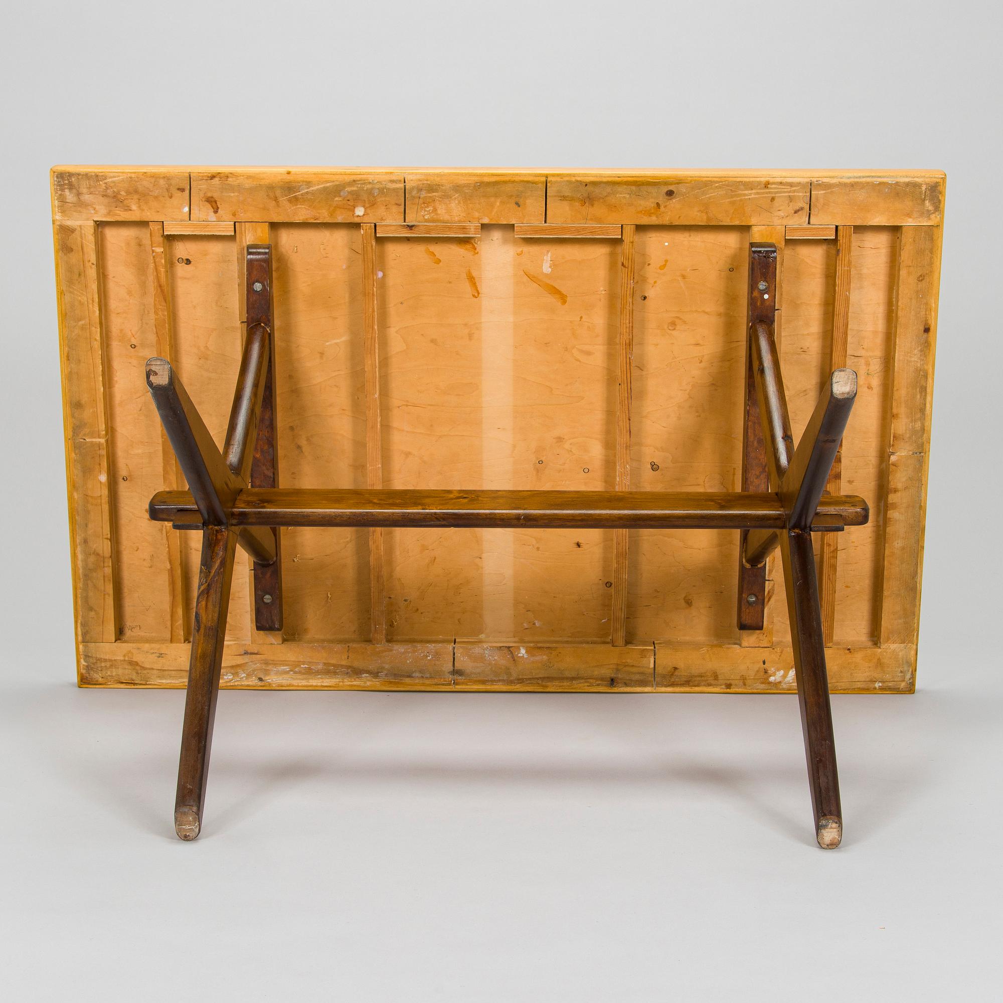Ilmari Tapiovaara, 1940s X-legged table for Keravan Puuteollisuus, Finland.
