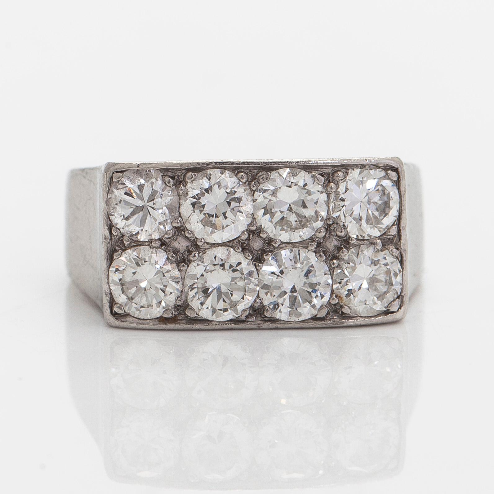 Ring, briljantslipade diamanter, platina, Stockholm 1951.