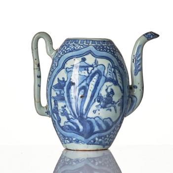 A blue and white wine ewer and a dish, Ming dynasty, Wanli (1572-1620).