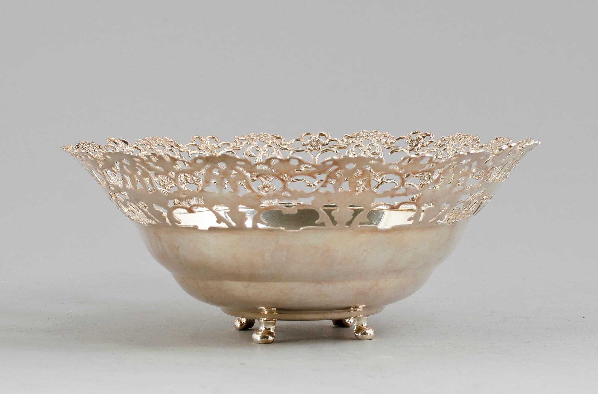 SKÅL, silver, Gewe, 1960. Vikt ca 243 gram.