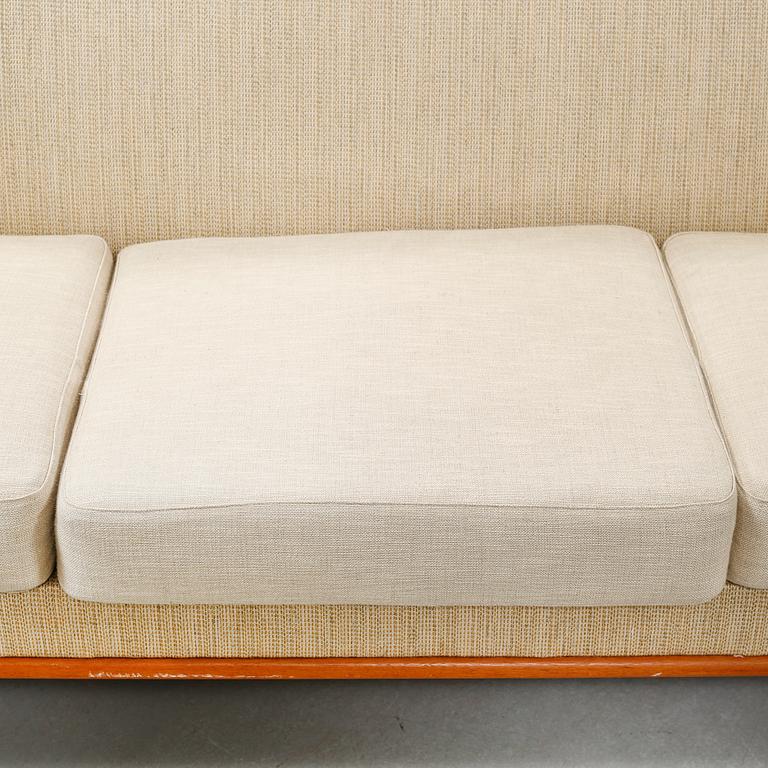 A sofa and an armchair designed by Bröderna Andersson, named "Fabiola".
