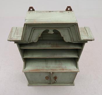 HÄNGSKÅP, 1700-tal.