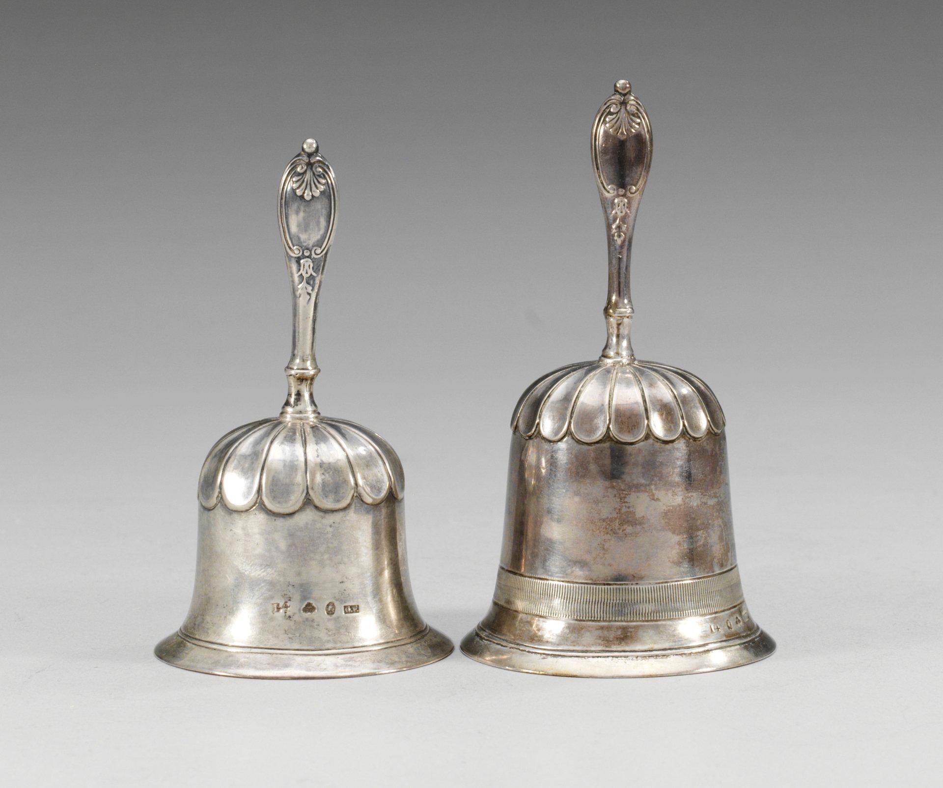 BORDSPINGLOR, 2 st, silver, Gustaf Folcker, Stocholm 1839 och 1841.