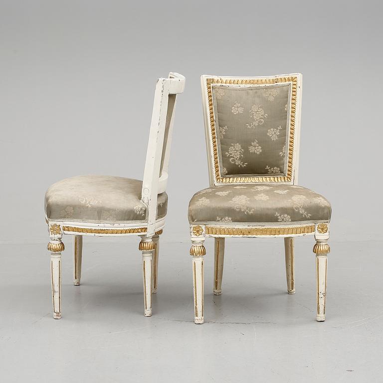 STOLAR, 2 stycken, Gustavianska. 1700-talets slut.