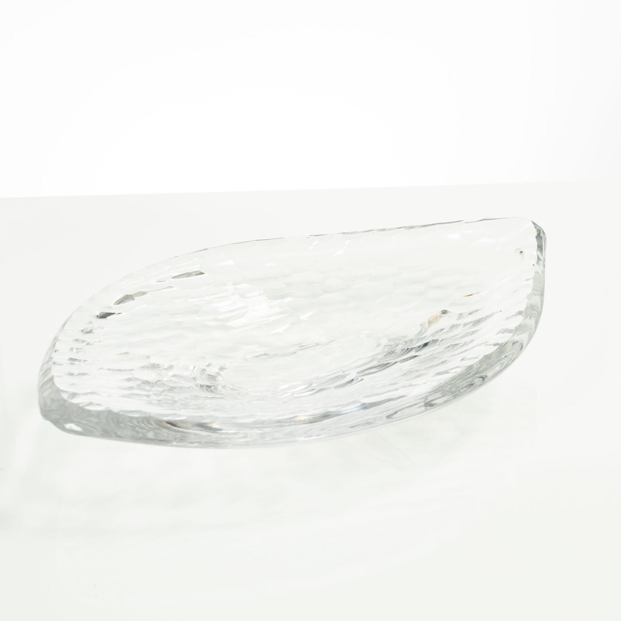 Vicke Lindstrand, glass bowl, Kosta.