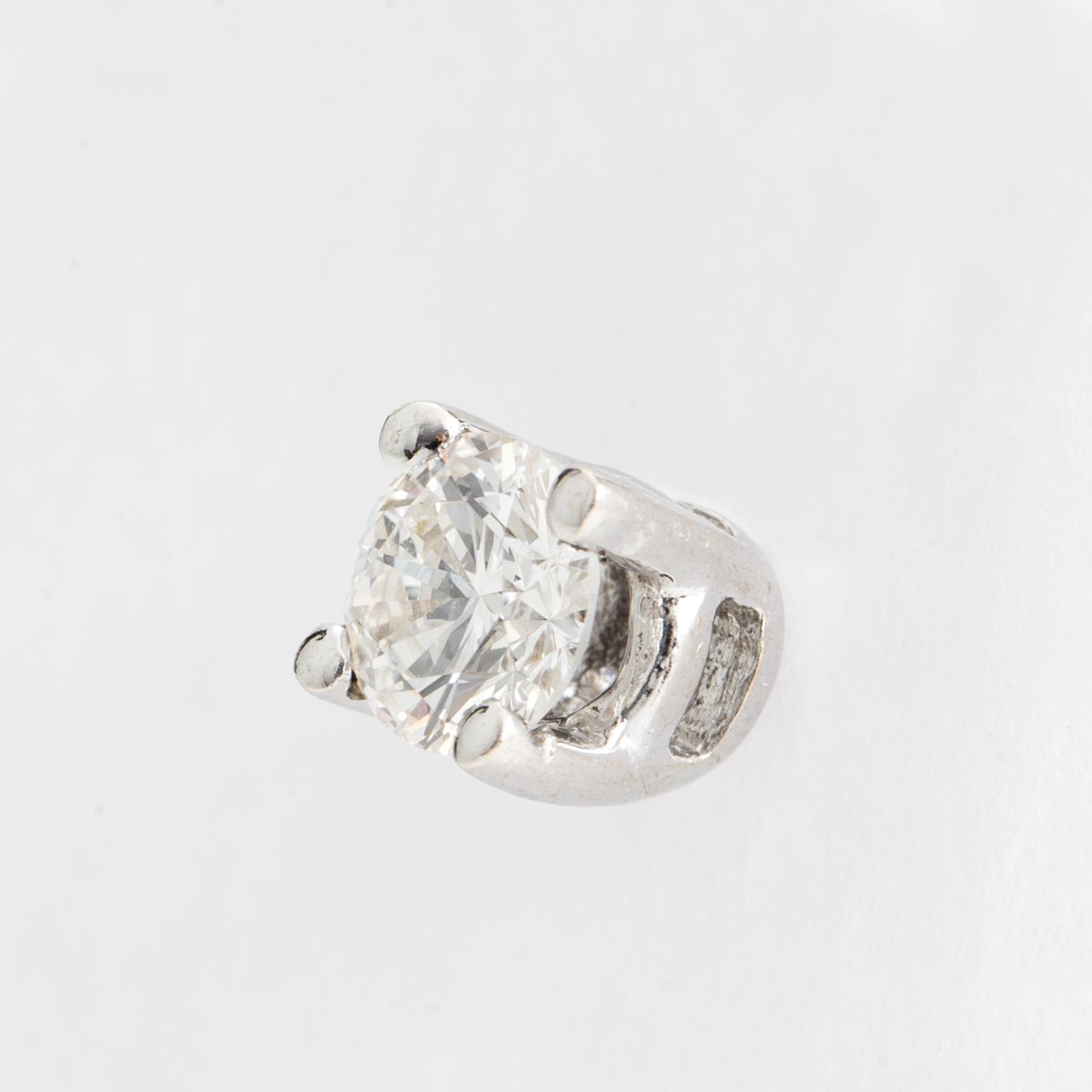 ENSTENSÖRHÄNGEN, 18K vitguld med 2 briljanter tillsammans ca 0.70 ct.