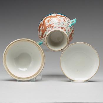 A pair of warmer pots with cover and liners, Qing dynasty, Guangxu (1875-1908).