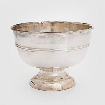 A sterling silver bowl, Elkington & Co Ltd Birmingham England 1935.