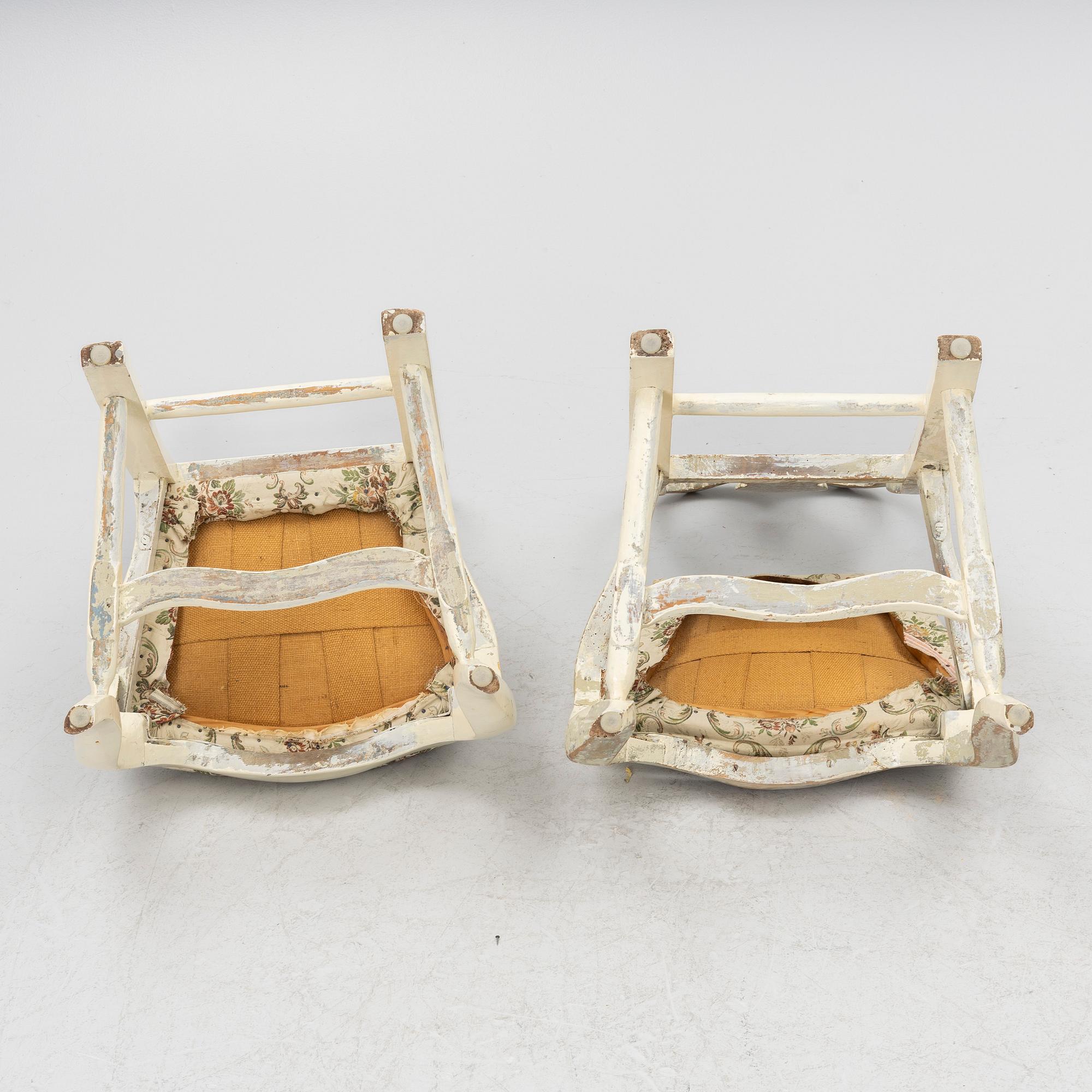 Rokoko, A pair of mid-18th century Rococo chairs.