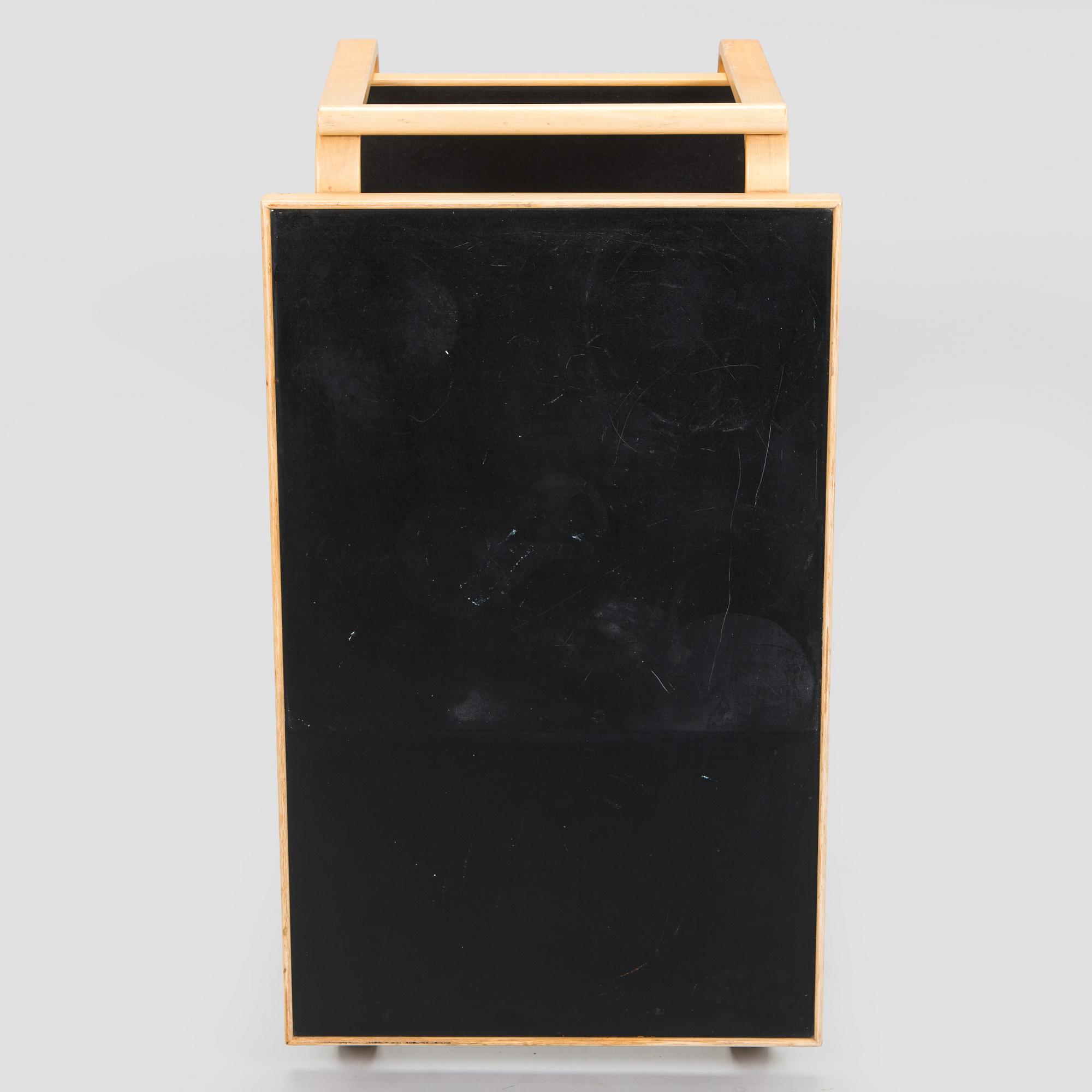 Alvar Aalto, serveringsvagn, modell 98, Artek, 1960/70-tal.