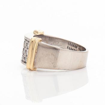 Ring, 14K guld med briljantslipade diamanter totalt ca 0.54 ct. Silván, Helsingfors.