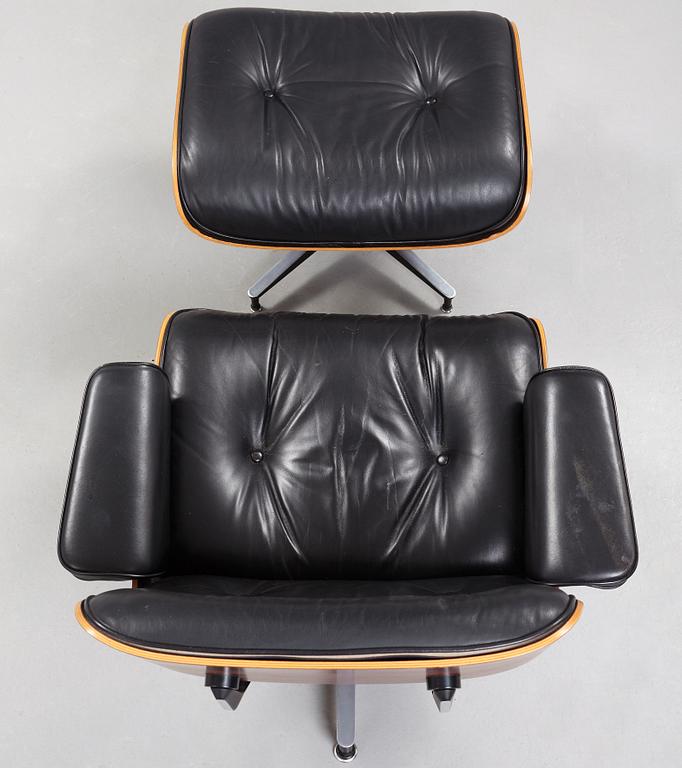 Charles & Ray Eames, fåtölj med ottoman "Lounge chair", Herman Miller, USA.