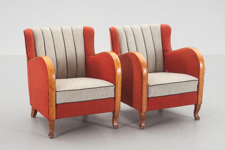 FÅTÖLJER, ett par, 1940-tal.