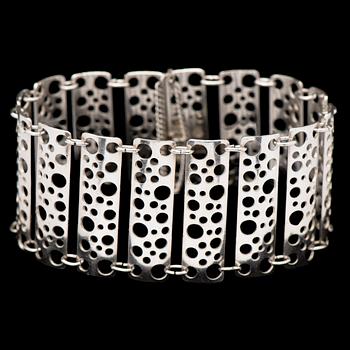 A LIISA VITALI BRACELET, silver. Westerback, Helsinki Finland 1970.