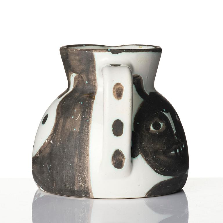 Pablo Picasso, kanna, fajans, "Têtes" (A.R. 367), Madoura, Vallauris, Franrike, efter 1956.