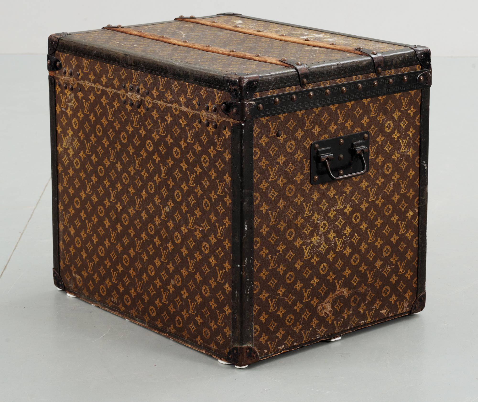 LOUIS VUITTON, koffert, 1900-talets början.