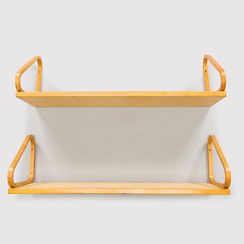 Alvar Aalto, vägghyllor, 2 st, modell 112/L för O.Y. Huonekalu- ja Rakennustyötehdas A.B 1900-talets mitt.