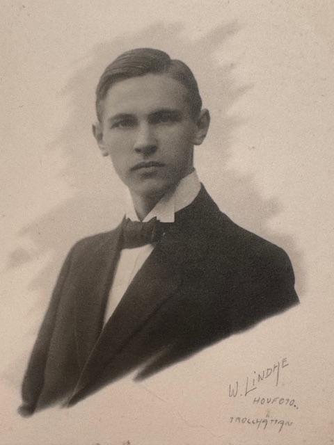 A Chinese silk and metal thread yellow ground 'five clawed dragon' carpet, Qing dynasty, 19th century. (Measure 208x126).