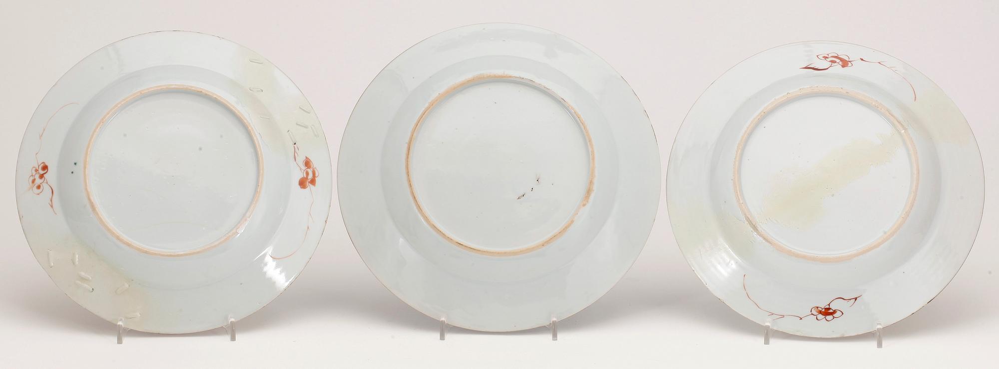 TALLRIKAR, 2+1 porslin, Qing dynastin, Kina, 1700-tal.