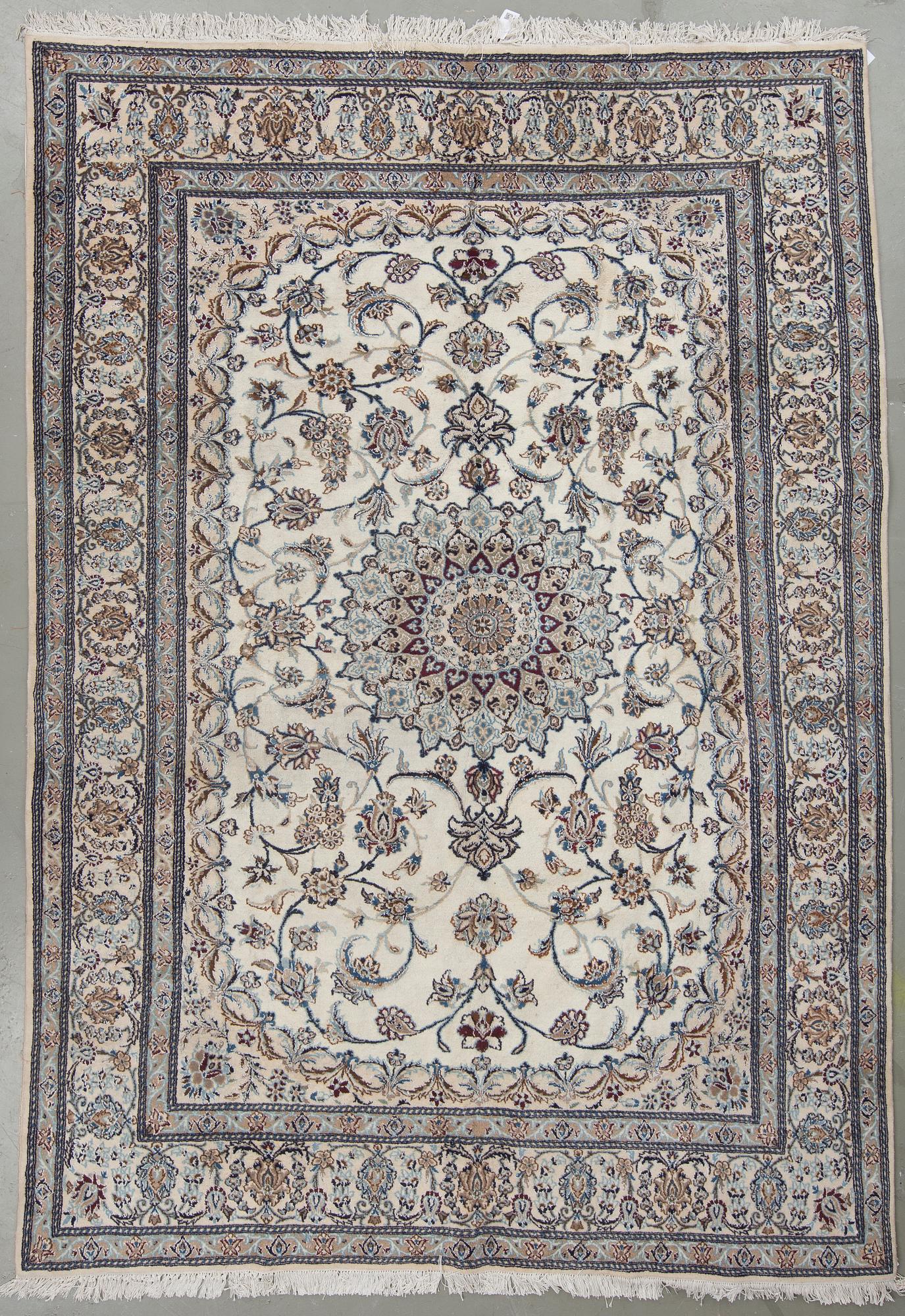MATTA, möjligen Nain. Ca 340x238 cm.