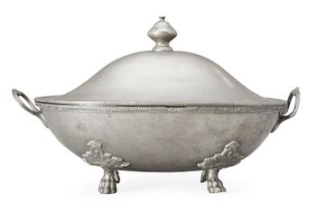 A late Gustavian pewter tureen with cover by J. Wiklund.