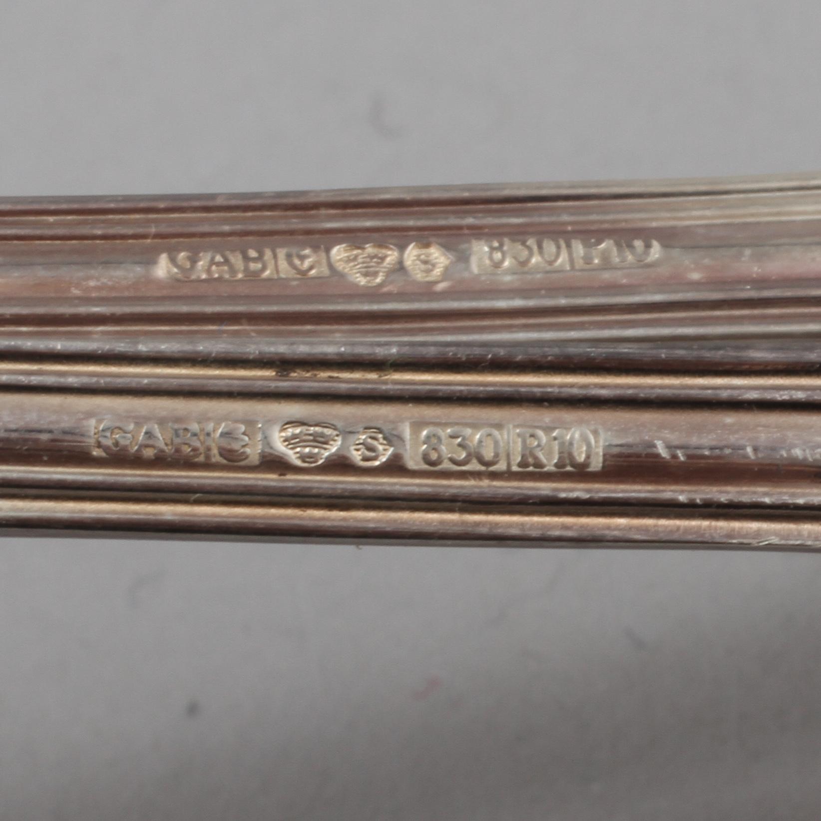 PARTI SILVER, 37 delar, mestadels Sverige, 1900-tal, total vikt 727 g.