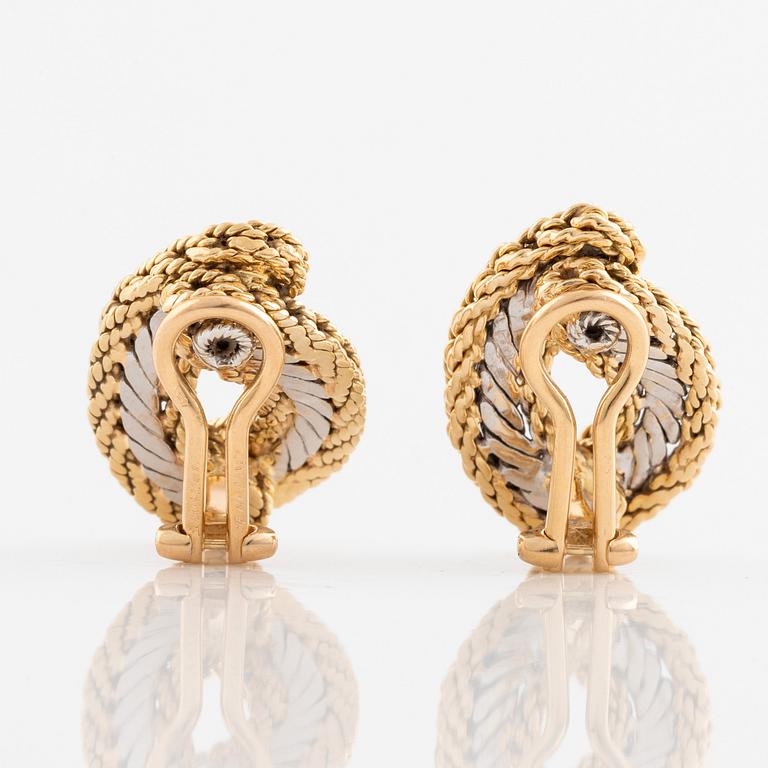 A pair of 18K gold Buccellati earrings.