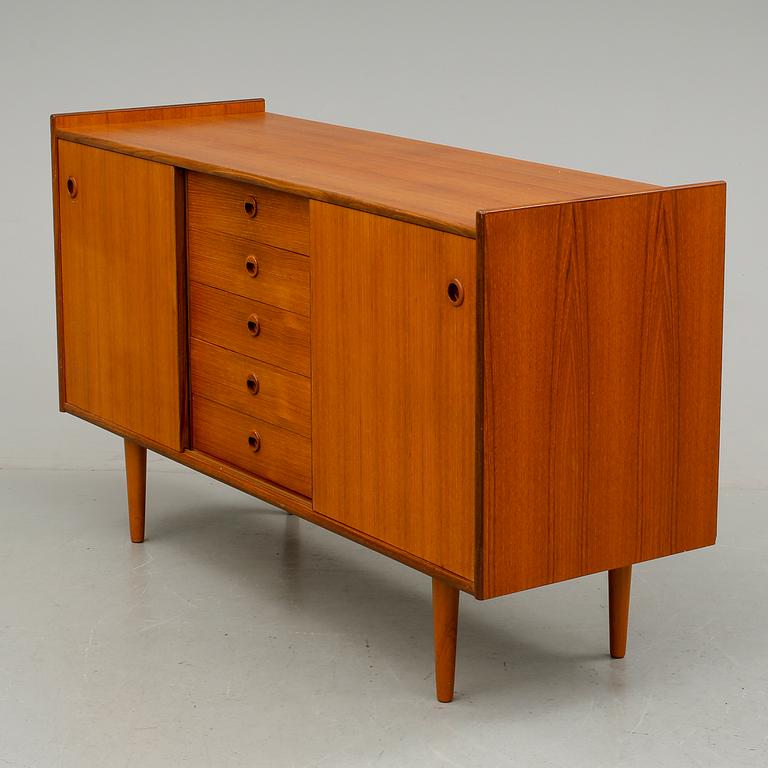 SIDEBOARD, 1900-talets andra hälft.