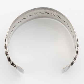 Arm ring silver.