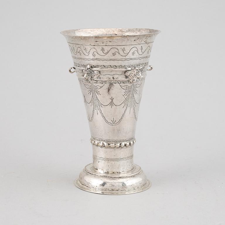 A Norwegian 19th century silver beaker, mark possibly of Christopher Desingthun, Bergen 1842.