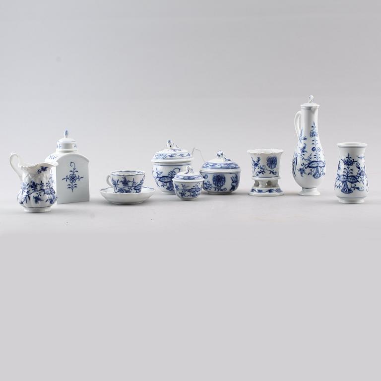 SAMLING SERVISPORSLIN, 12 delar, Meissen, 1900-talets andra hälft.
