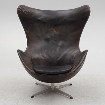 Arne Jacobsen, fåtölj, "Ägget", Fritz Hansen, Danmark, omkring 1960.